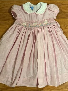 Anavini Smocked Pink Bunny Dress with Peter Pan Collar